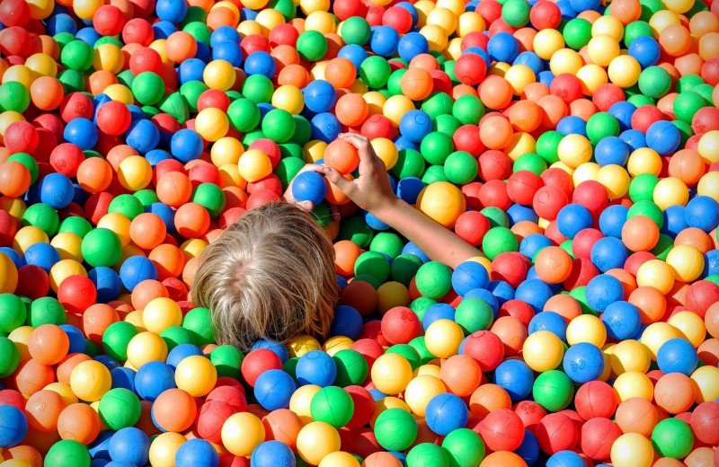 Ball pit 16613741920