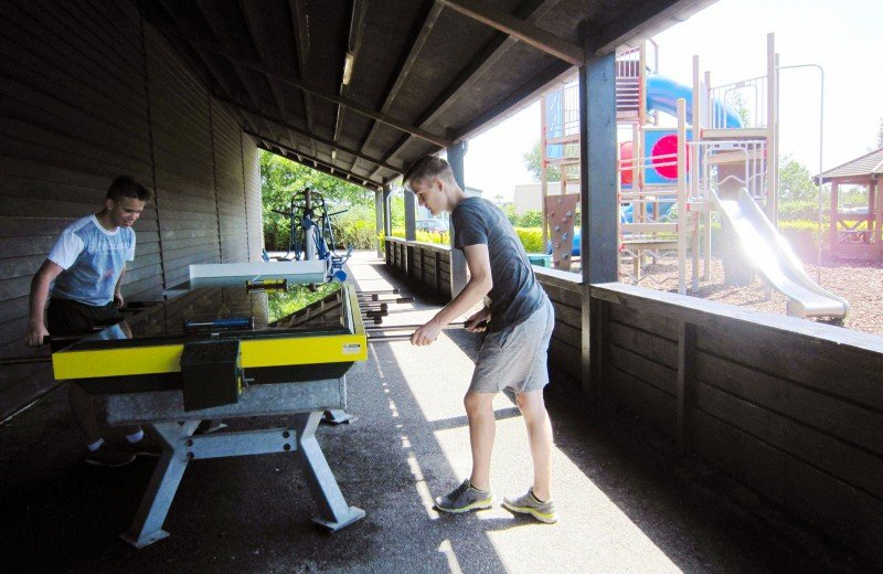 Tafelvoetbal en tennis